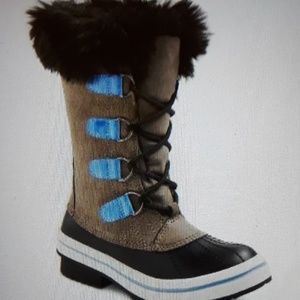 👢👢Cat & Jack Girl's Boots
